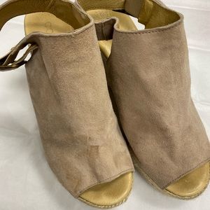 Cordani Calzature Peek Toe Wedge Shoes